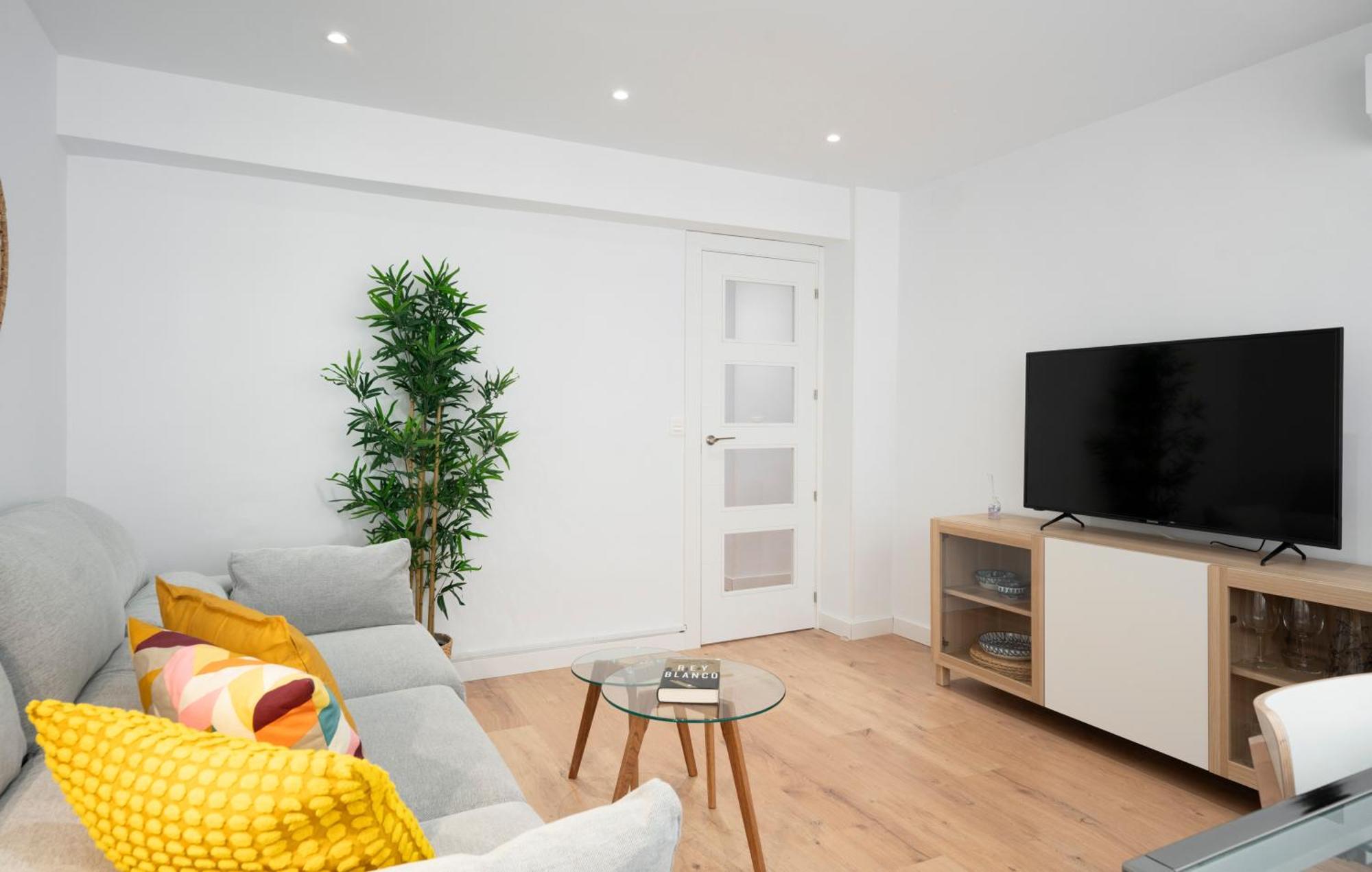 Ronda Suites Junto Estacion Tren Y Hospitales Granada Kültér fotó